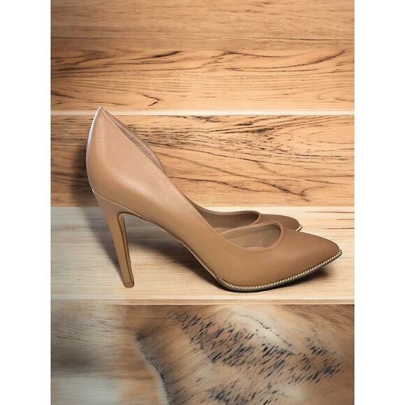 New With Out Tags BCBGeneration Homari Pumps Size 9.5M - Picture 3 of 7